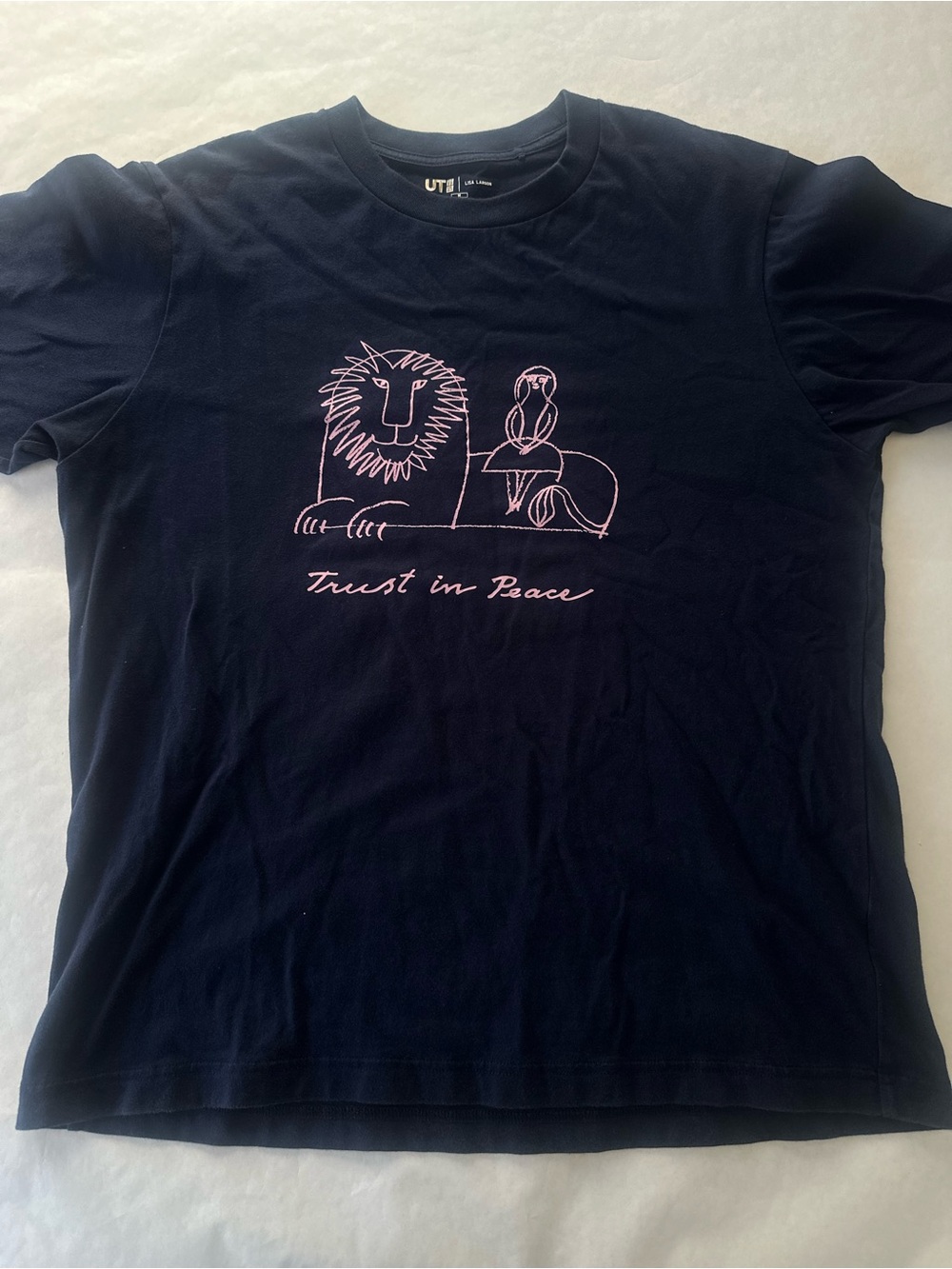 Uniqlo UT Lisa Larson Peace for All Trust in Peace Men's Navy T-Shirt Size M